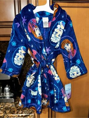 Brand New with Tags Girls' Frozen Character Blue Plush Robe SIZE: 2T